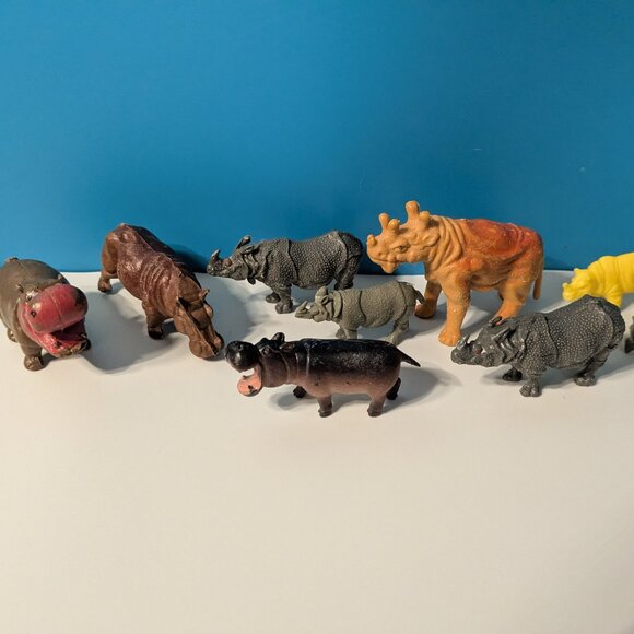 Wild Toy Animals Bundle 43 pieces - Picture 5 of 16